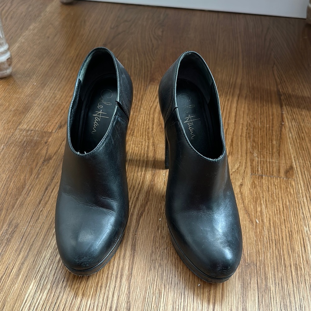 Cole Haan size 6.5 black booties